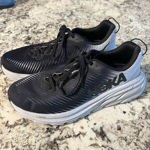 Black Hoka One Rincon 3